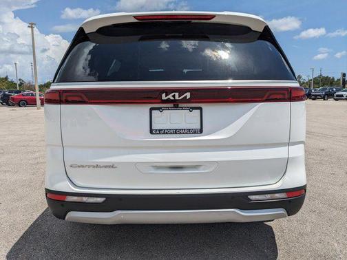 2022 Kia Carnival LXS