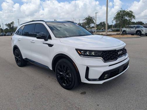 Glacial White Pearl 2023 Kia Sorento SX