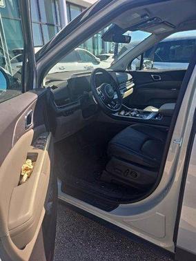 2025 Kia Carnival Hybrid EX