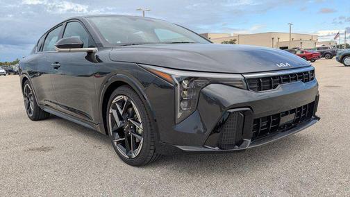 2025 Kia K4 GT-Line
