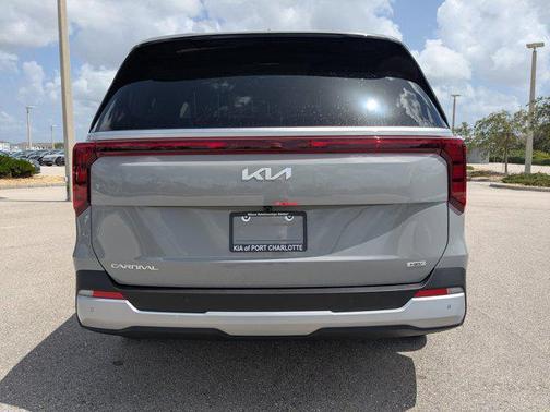 2026 Kia Carnival Hybrid EX