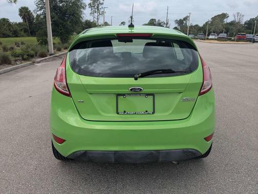 Green Envy Metallic Tricoat 2014 Ford Fiesta SE