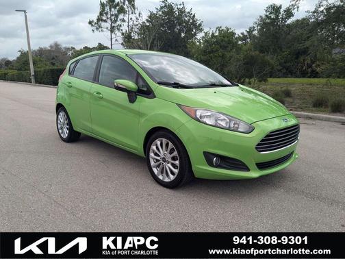 Green Envy Metallic Tricoat 2014 Ford Fiesta SE