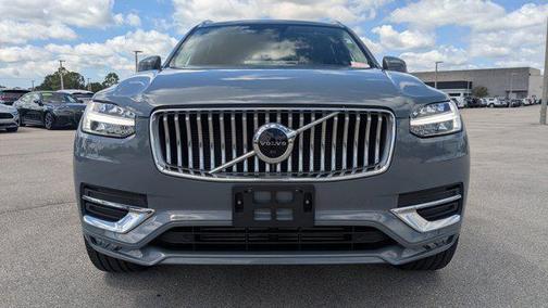 2022 Volvo XC90 T6 Inscription