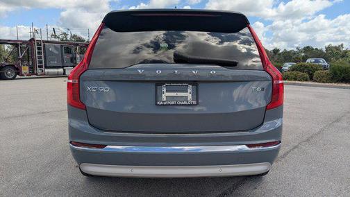 2022 Volvo XC90 T6 Inscription
