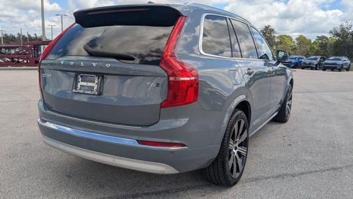 2022 Volvo XC90 T6 Inscription