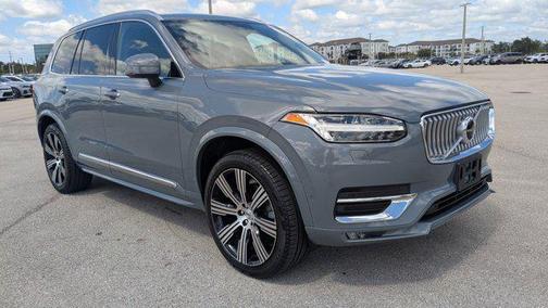 2022 Volvo XC90 T6 Inscription