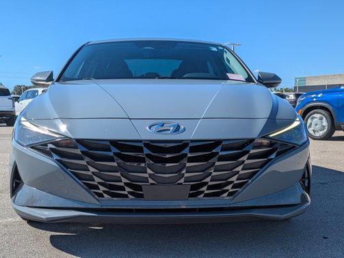 2021 Hyundai ELANTRA Limited