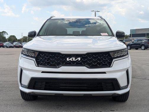 Glacial White Pearl 2023 Kia Sorento S