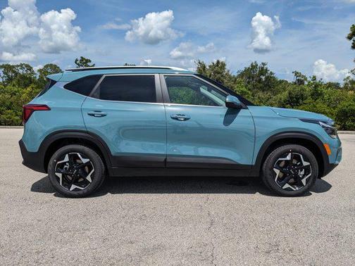 2025 Kia Seltos EX