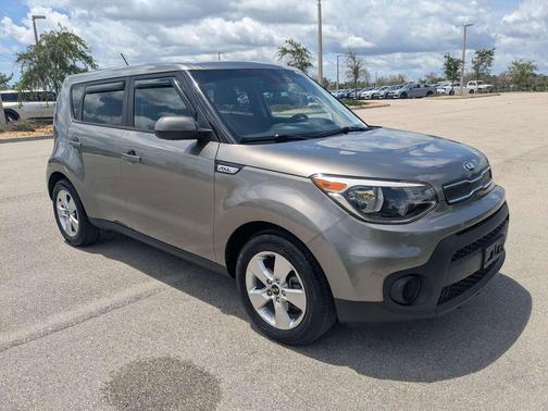 Titanium Gray 2019 Kia Soul Base