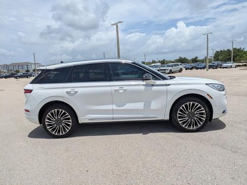 Pristine White 2020 Lincoln Corsair Reserve