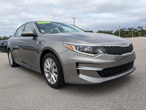 Titanium Silver 2018 Kia Optima EX