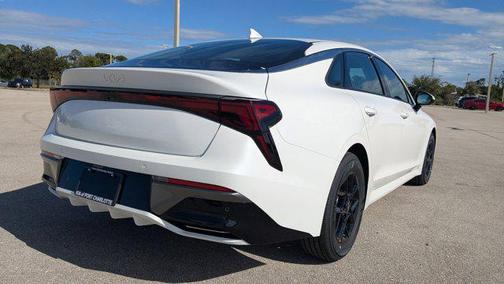 2026 Kia K5 LXS