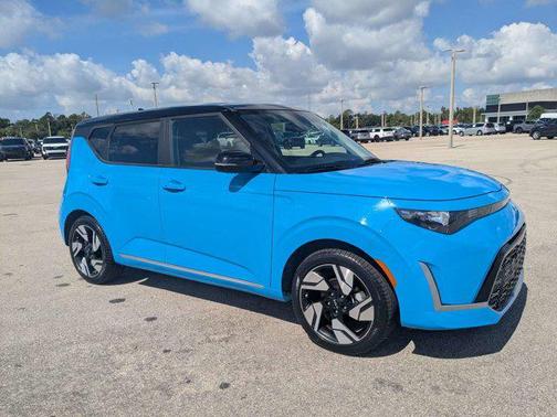 Surf Blue w/Black Roof 2023 Kia Soul GT-Line