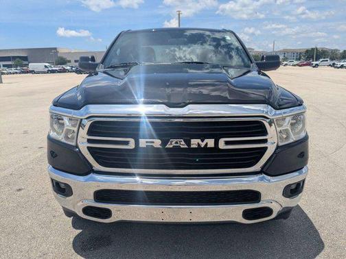 Diamond Black Crystal Pearlcoat 2021 RAM 1500 Big Horn/Lone Star
