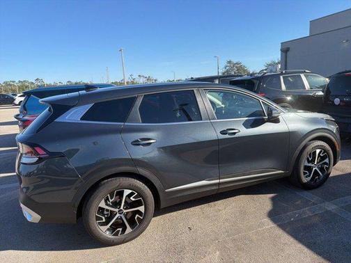 2025 Kia Sportage EX