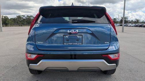2025 Kia Niro SX