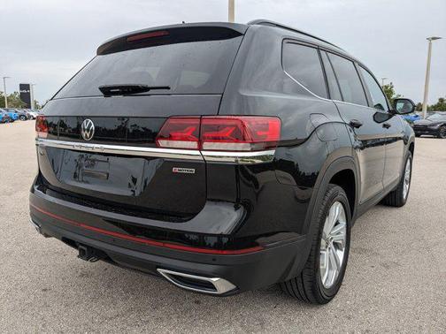 2022 Volkswagen Atlas 3.6L SE w/Technology