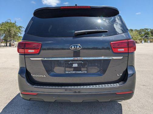 2021 Kia Sedona LX