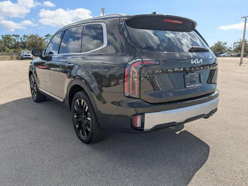 2023 Kia Telluride SX