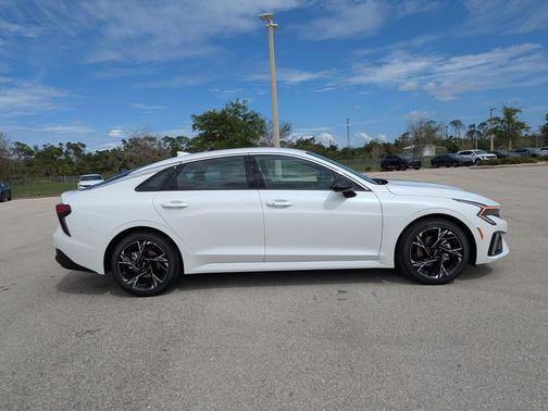 Snow White Pearl 2026 Kia K5 GT-Line FWD
