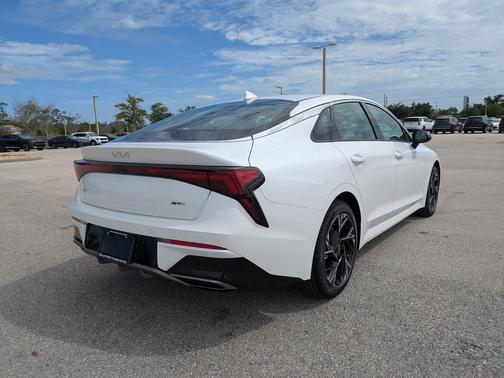 Snow White Pearl 2026 Kia K5 GT-Line FWD