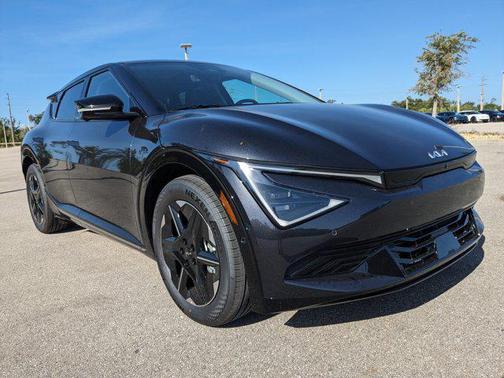 2025 Kia EV6 Wind