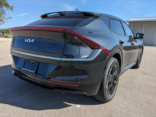 2025 Kia EV6 Wind