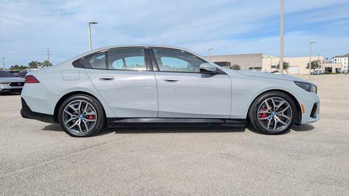 2024 BMW i5 eDrive40