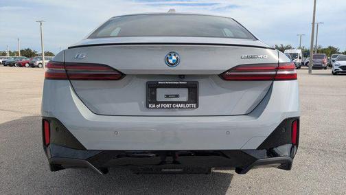 2024 BMW i5 eDrive40