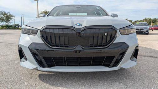 2024 BMW i5 eDrive40
