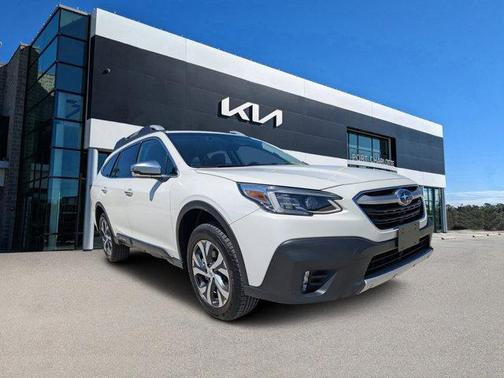 2022 Subaru Outback Touring XT