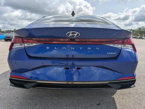 2021 Hyundai ELANTRA Limited