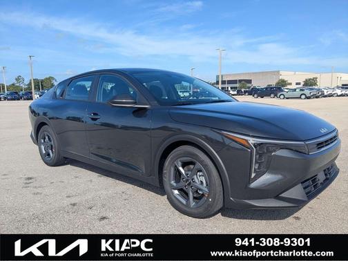 Interstellar Gray 2026 Kia K4 LXS