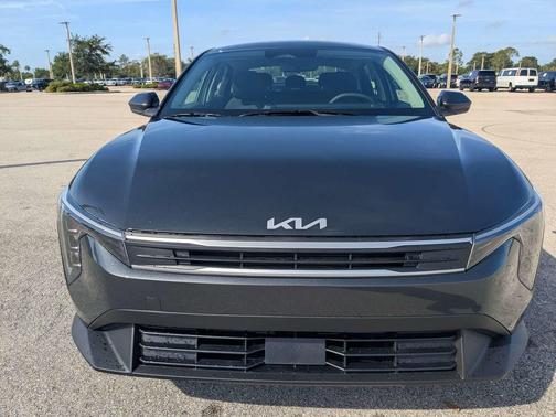 Interstellar Gray 2026 Kia K4 LXS