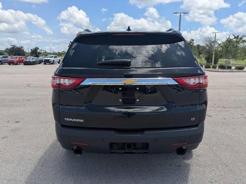 Mosaic Black Metallic 2019 Chevrolet Traverse LT Leather