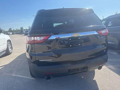 Mosaic Black Metallic 2019 Chevrolet Traverse LT Leather