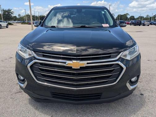 Mosaic Black Metallic 2019 Chevrolet Traverse LT Leather
