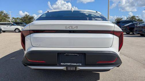 2025 Kia K4 LX