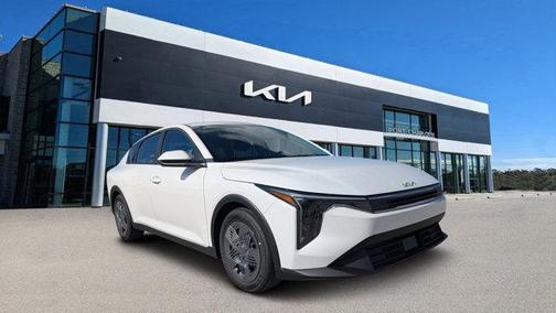 2025 Kia K4 LX