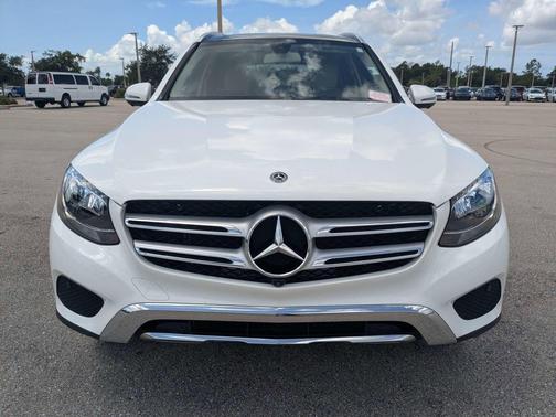 designo Diamond White Metallic 2019 Mercedes-Benz GLC 300 Base