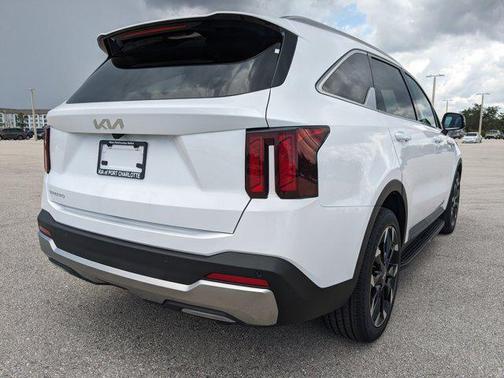 2025 Kia Sorento EX