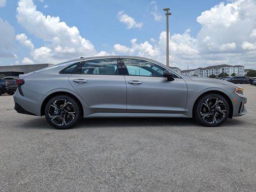 2025 Kia K5 GT-Line