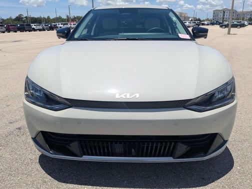 Glacier 2024 Kia EV6 Wind