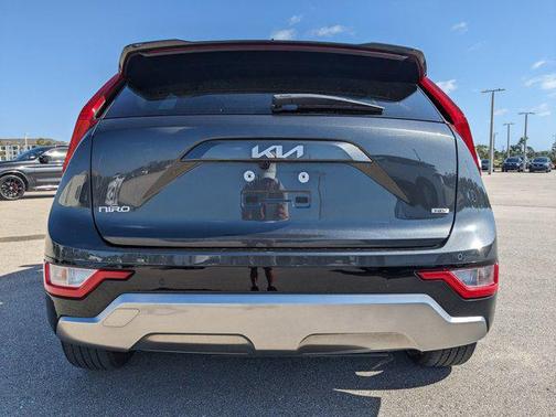 2023 Kia Niro Touring