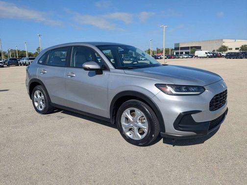 Urban Gray Pearl 2024 Honda HR-V LX