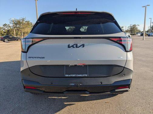 2026 Kia Sportage Plug-In Hybrid X-Line
