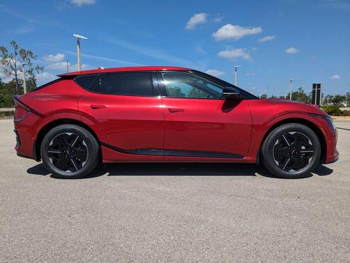 Runway Red 2025 Kia EV6 GT-Line RWD