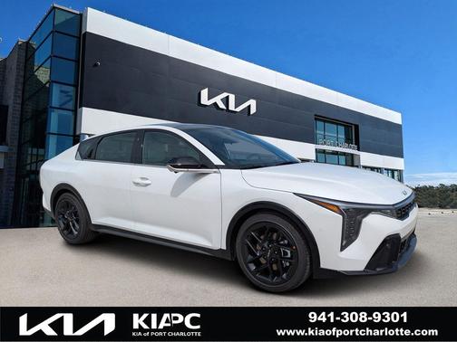Snow White Pearl 2026 Kia K4 GT-Line Turbo